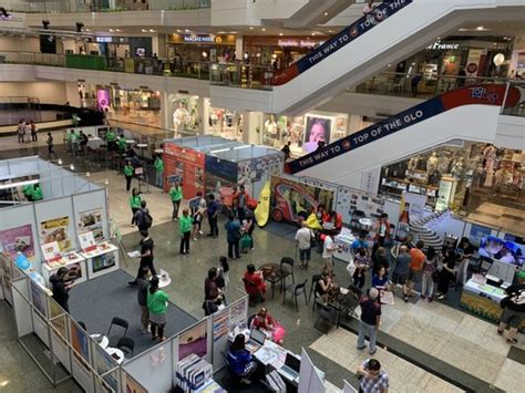 GLORIETTA 1 .